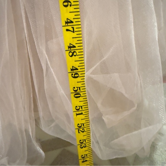 HENNIN Evening Gown Women’s Dress Size 38 Nude Tulle with Embroidery and Beading - Picture 15 of 16